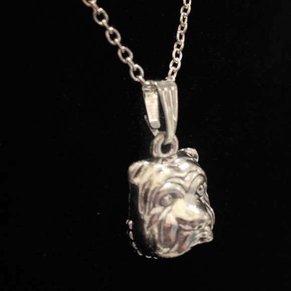 Bull Dog Necklace - Picture 3 of 8